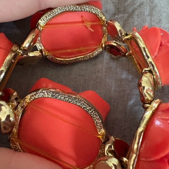 Vintage inspired orange and Gold Rose Bracelet - Picture 3 of 4